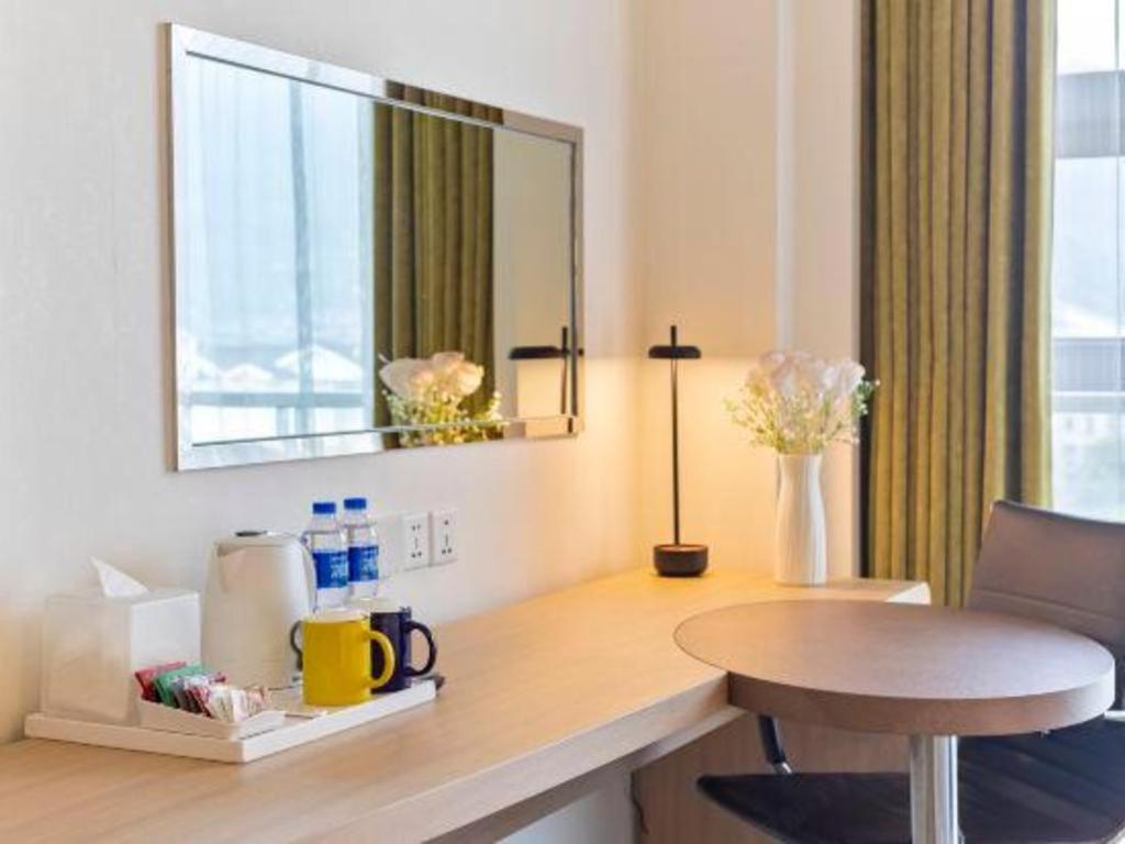 Holiday Inn Express Dujiangyan Ancient City מראה חיצוני תמונה